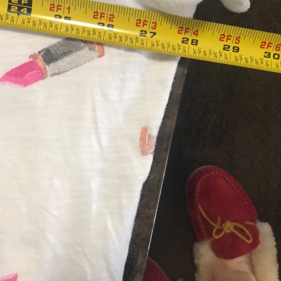 Lane Bryant lipstick t-shirt - Picture 7 of 12